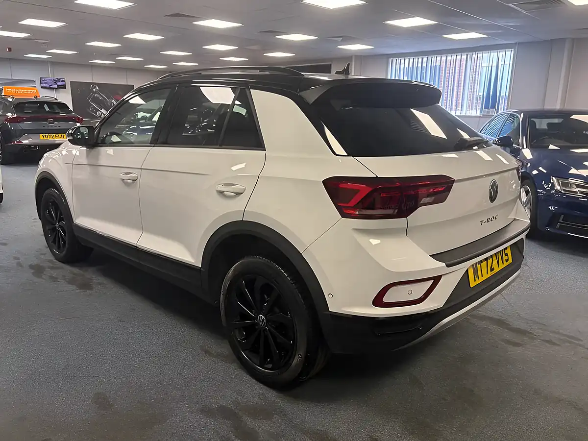 Used 2022 Volkswagen T-Roc Style Pure White - Interior and Exterior details 2