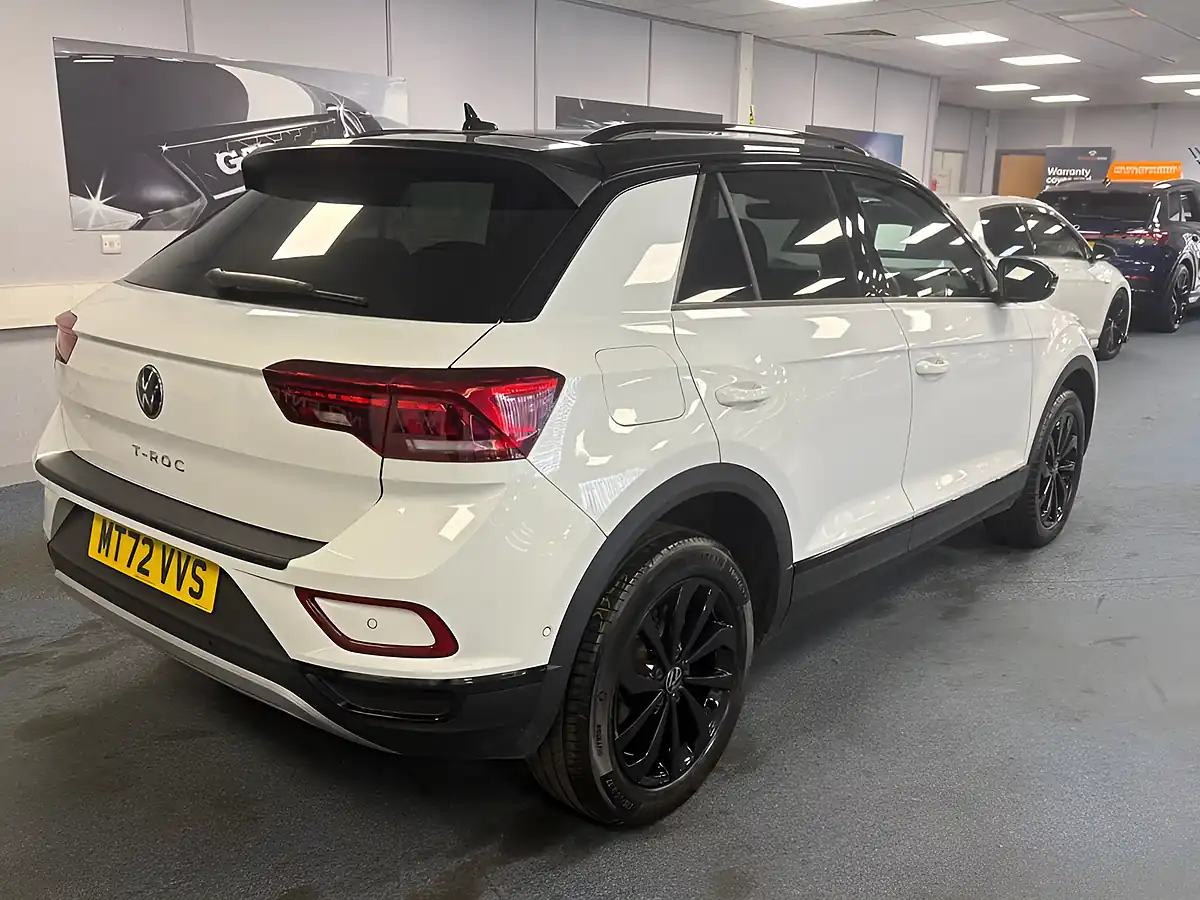 Used 2022 Volkswagen T-Roc Style Pure White - Interior and Exterior details 5
