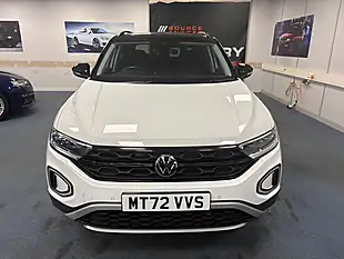 Used 2022 Volkswagen T-Roc Style Pure White - Interior and Exterior details 7