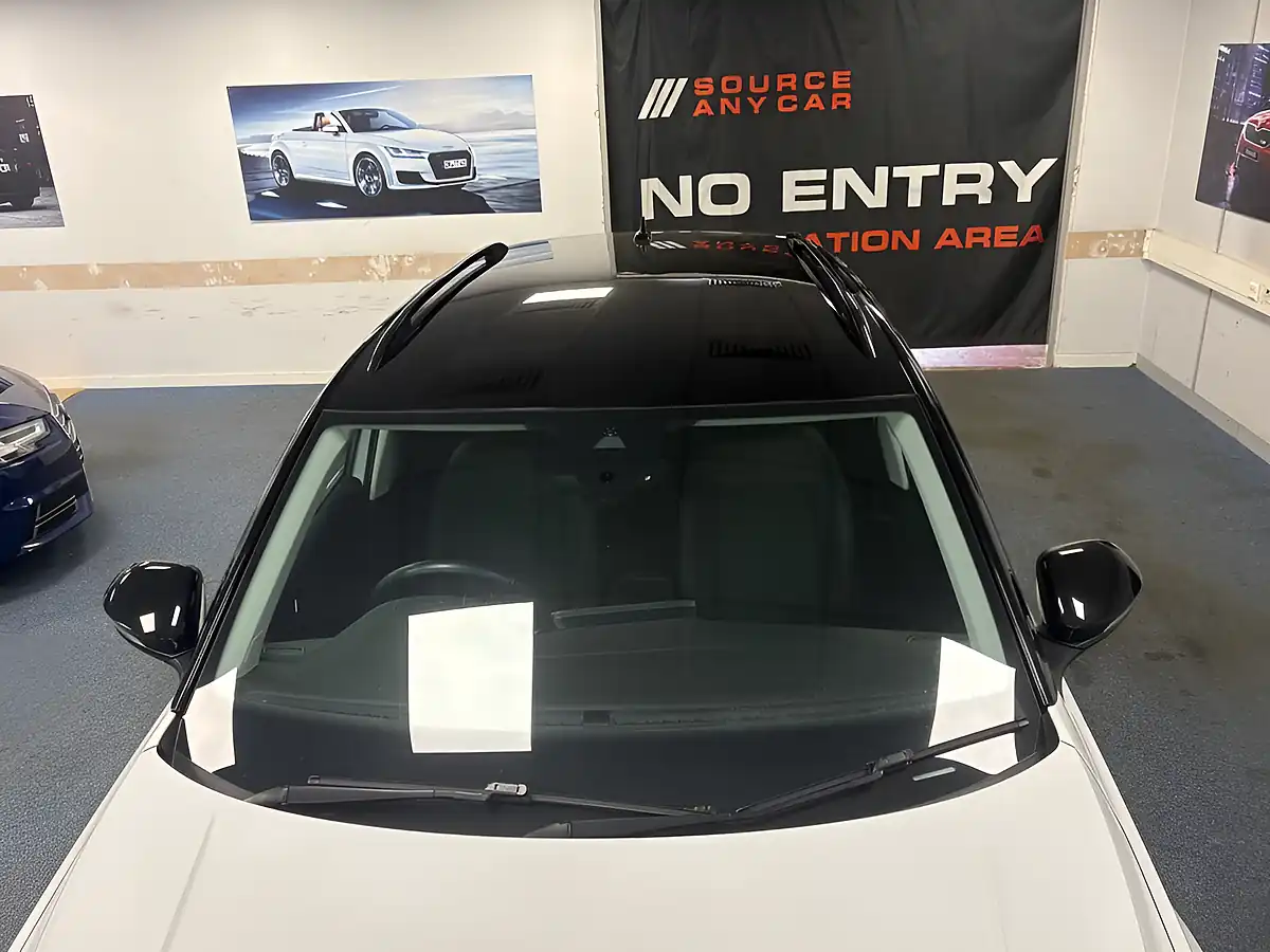 Used 2022 Volkswagen T-Roc Style Pure White - Interior and Exterior details 9
