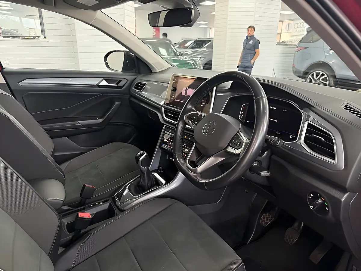 Used 2022 Volkswagen T-Roc Style Red - Interior and Exterior details 13