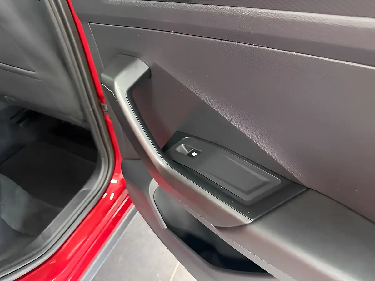 Used 2022 Volkswagen T-Roc Style Red - Interior and Exterior details 5