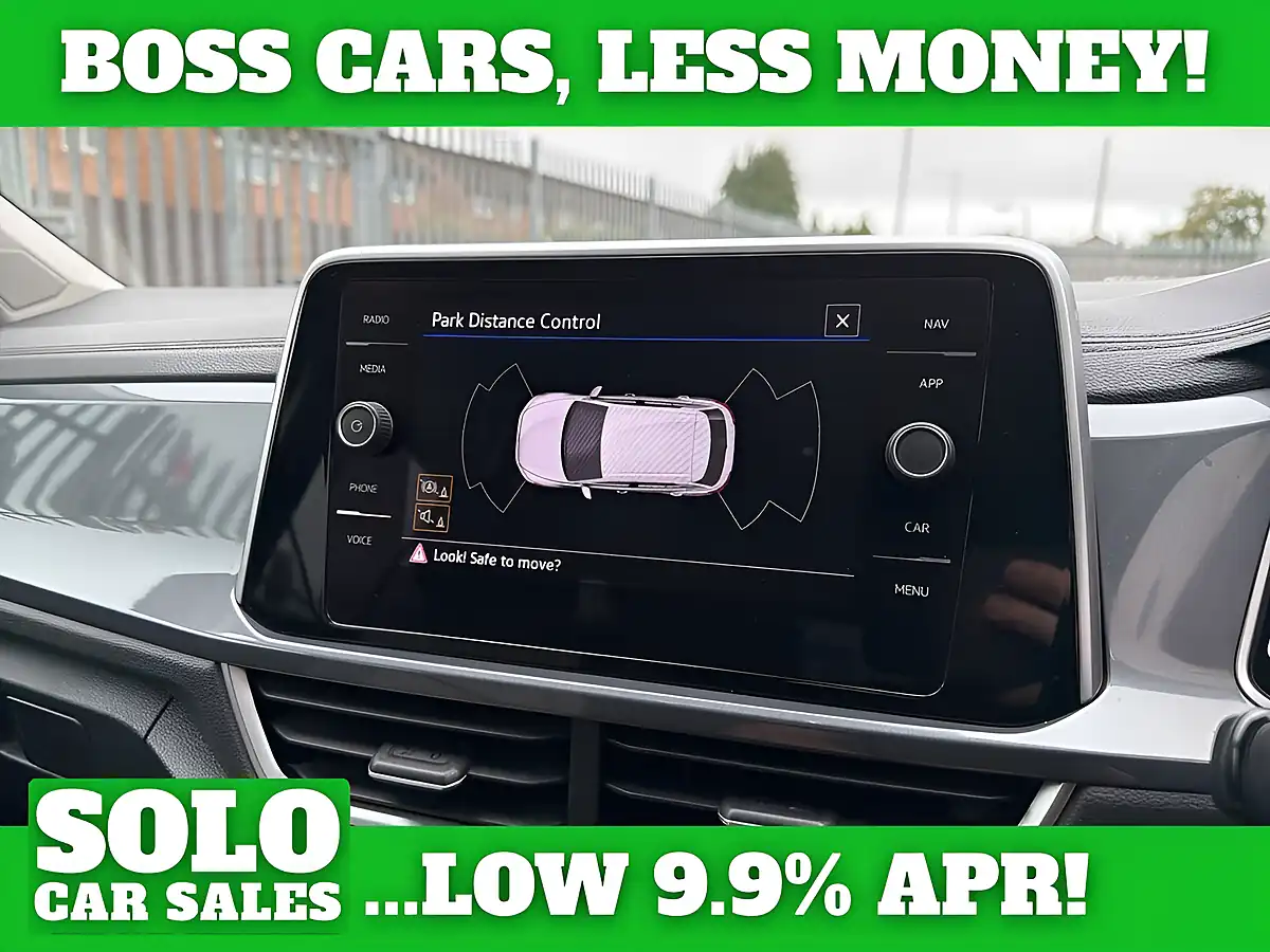 Used 2022 Volkswagen T-Roc Style White - Interior and Exterior details 18