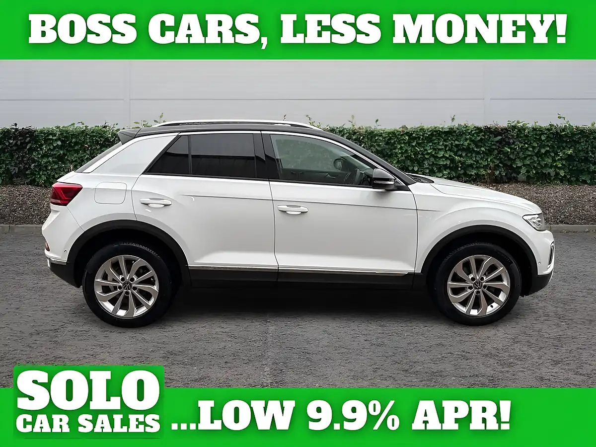 Used 2022 Volkswagen T-Roc Style White - Interior and Exterior details 2