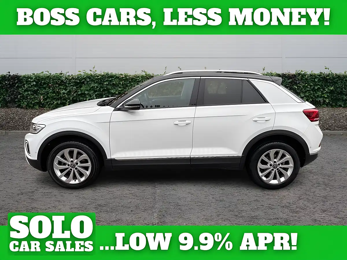 Used 2022 Volkswagen T-Roc Style White - Interior and Exterior details 7