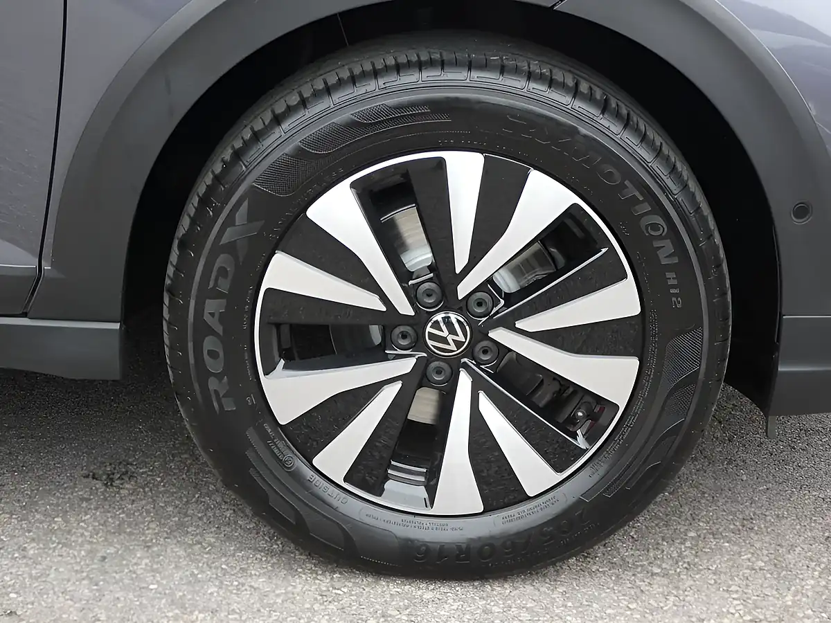 Used 2022 Volkswagen Taigo Life Smoke Grey Metallic - Interior and Exterior details 19