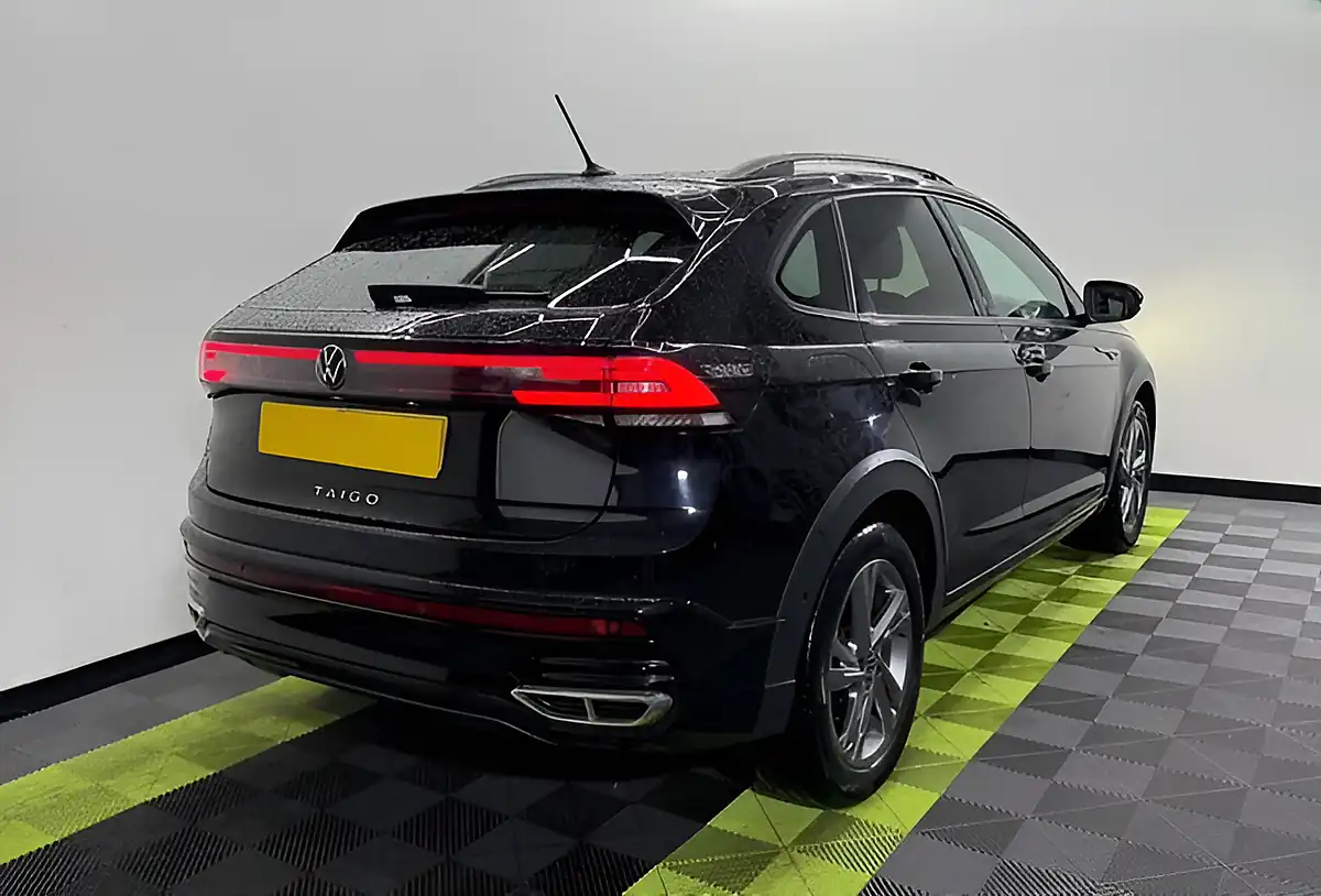 Used 2022 Volkswagen Taigo R-Line Black - Interior and Exterior details 2