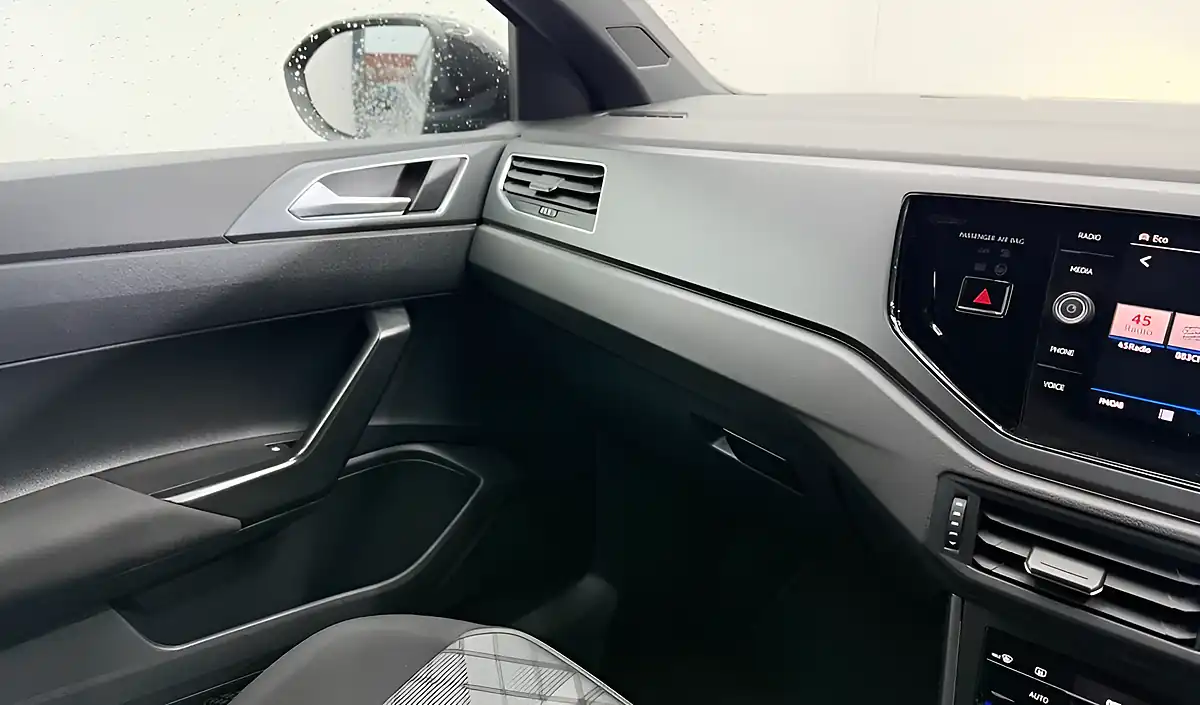 Used 2022 Volkswagen Taigo R-Line Black - Interior and Exterior details 20