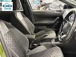 Used 2022 Volkswagen Taigo R-Line Green - Interior and Exterior details 14