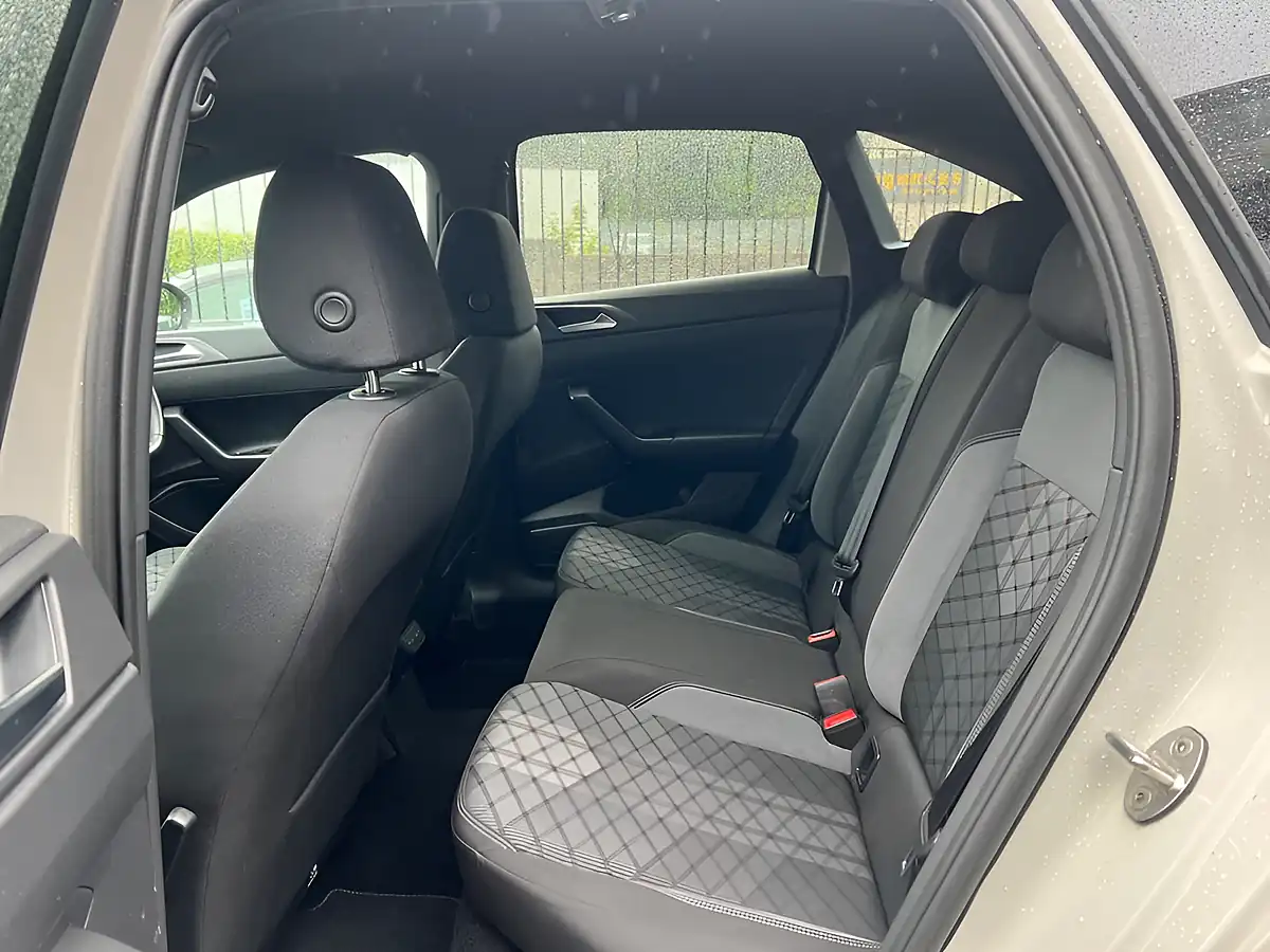 Used 2022 Volkswagen Taigo R-Line Grey - Interior and Exterior details 16