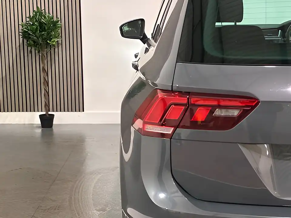 Used 2022 Volkswagen Tiguan Active Grey - Interior and Exterior details 18