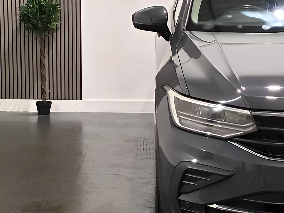 Used 2022 Volkswagen Tiguan Active Grey - Interior and Exterior details 9