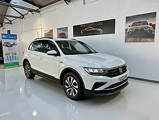 Used 2022 Volkswagen Tiguan Active White - Interior and Exterior details 19