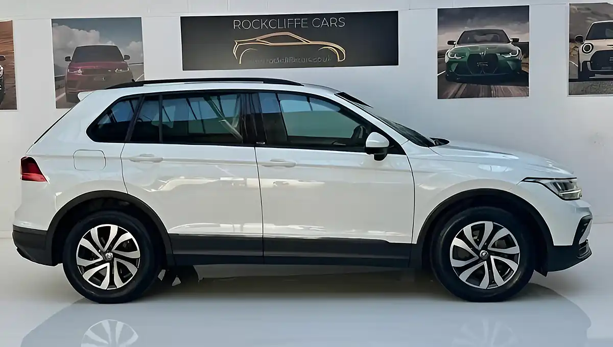 Used 2022 Volkswagen Tiguan Active White - Interior and Exterior details 3