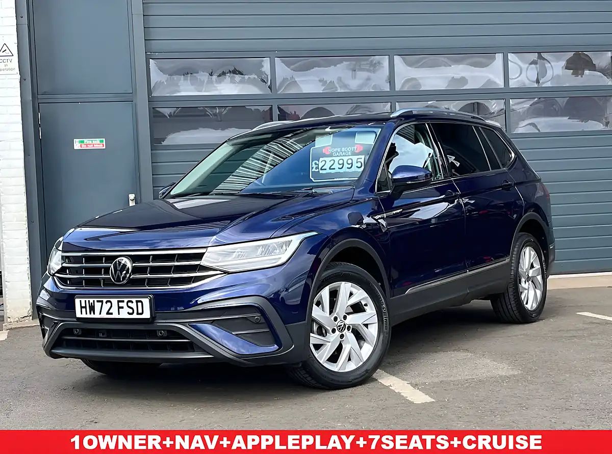 Used 2022 Volkswagen Tiguan Allspace Life Blue - Front View