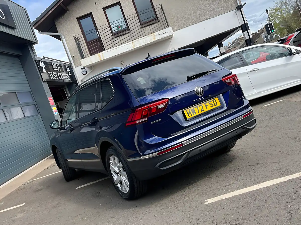 Used 2022 Volkswagen Tiguan Allspace Life Blue - Interior and Exterior details 10