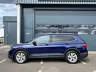 Used 2022 Volkswagen Tiguan Allspace Life Blue - Interior and Exterior details 2