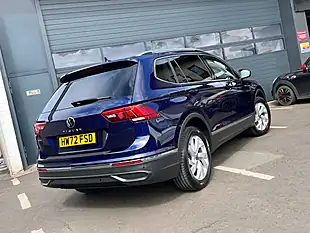 Used 2022 Volkswagen Tiguan Allspace Life Blue - Interior and Exterior details 5