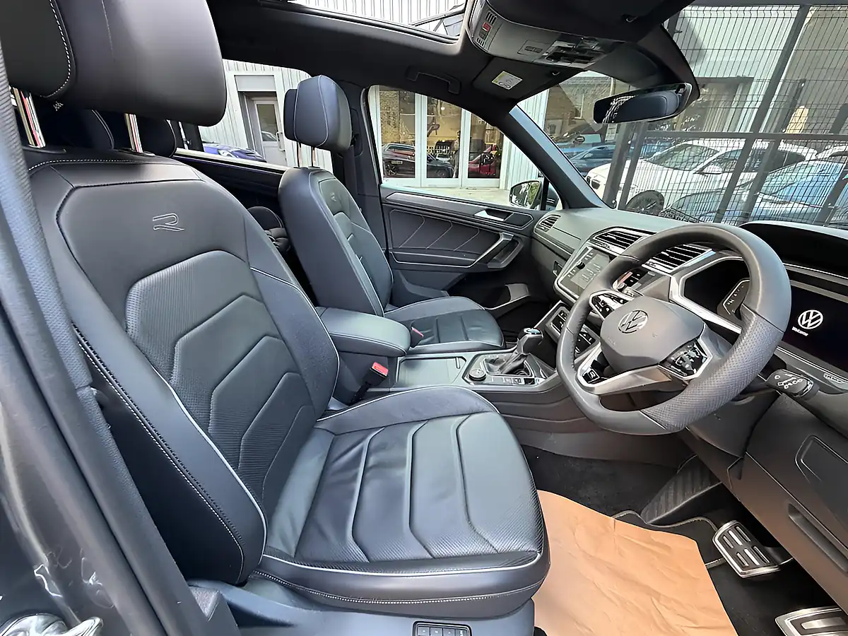 Used 2022 Volkswagen Tiguan Allspace R-Line Grey - Interior and Exterior details 17
