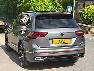 Used 2022 Volkswagen Tiguan Allspace R-Line Grey - Interior and Exterior details 4