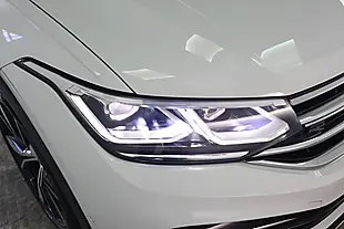 Used 2022 Volkswagen Tiguan Allspace R-Line White - Interior and Exterior details 19