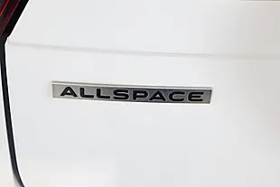 Used 2022 Volkswagen Tiguan Allspace R-Line White - Interior and Exterior details 20