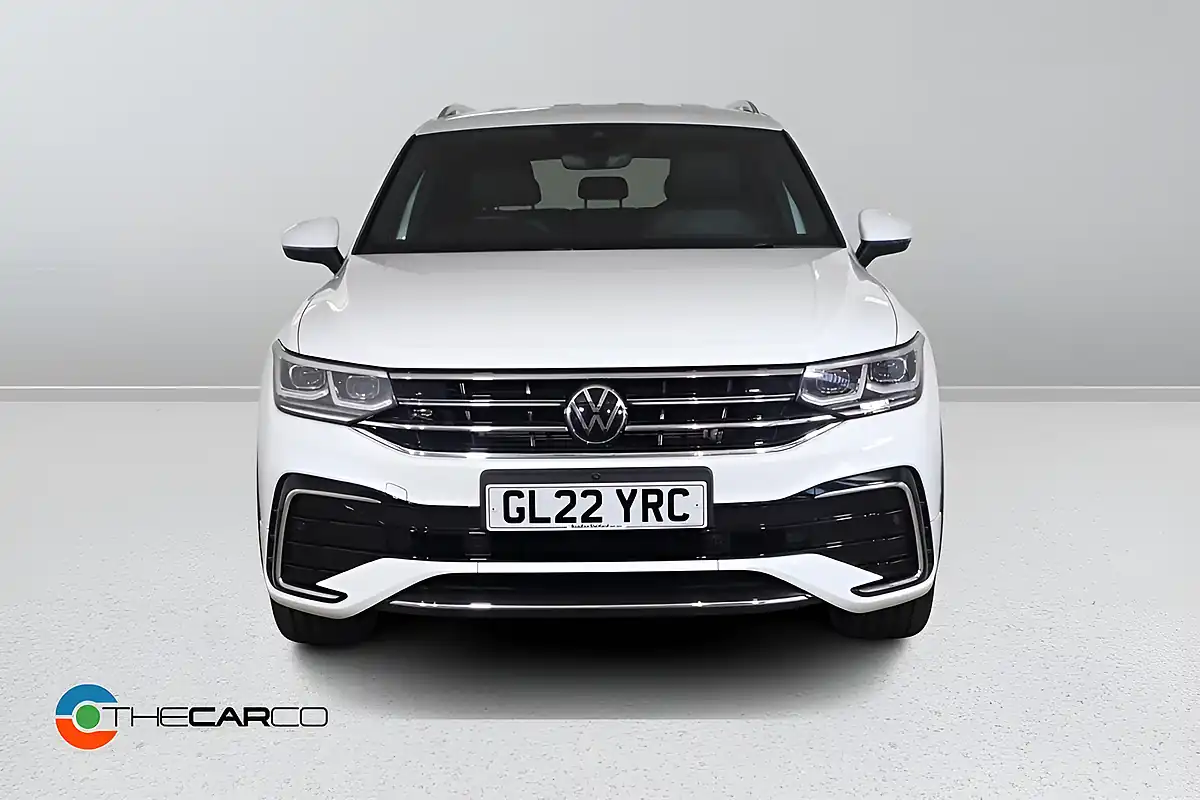 Used 2022 Volkswagen Tiguan Allspace R-Line White - Interior and Exterior details 3