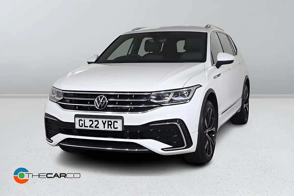Used 2022 Volkswagen Tiguan Allspace R-Line White - Interior and Exterior details 4