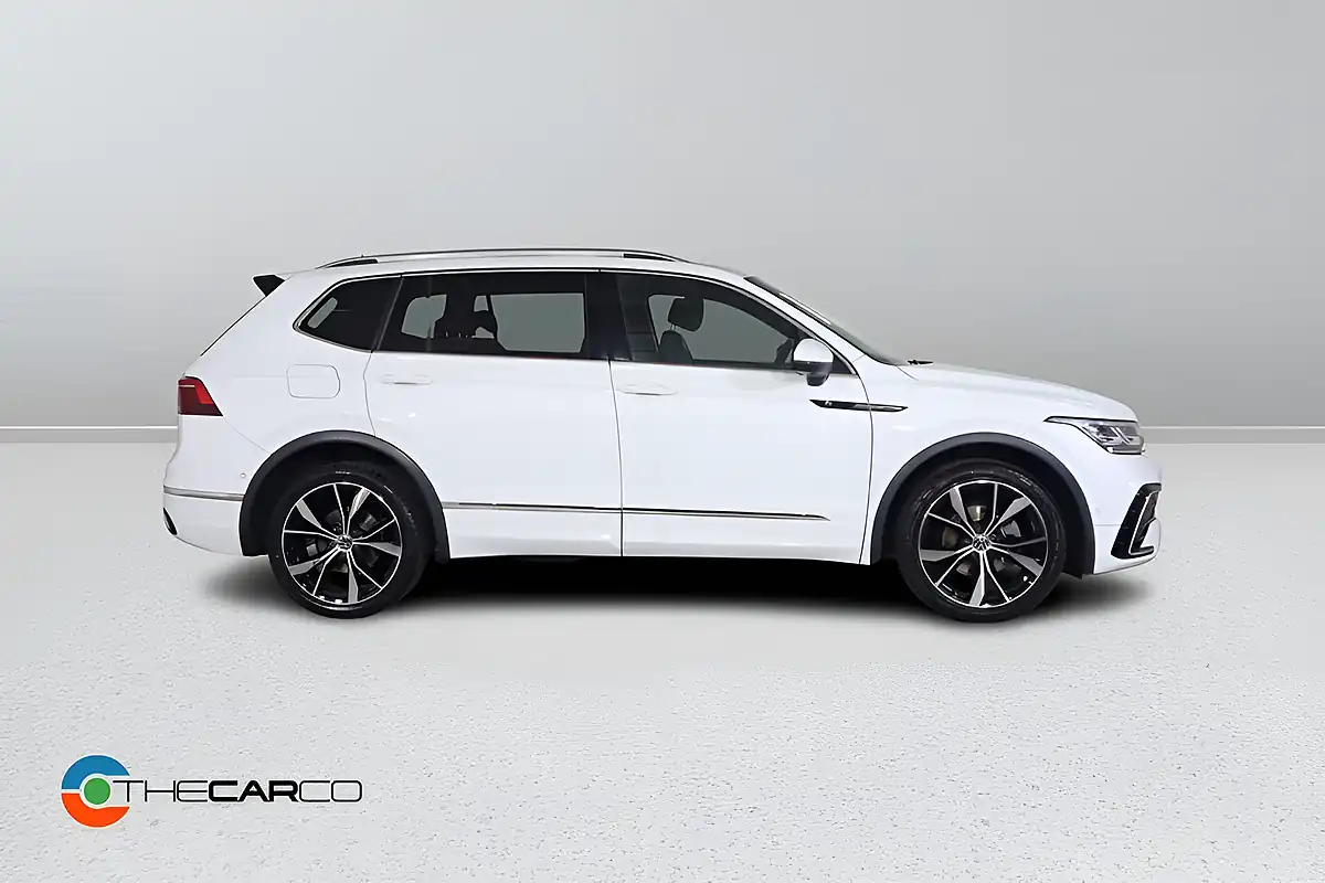 Used 2022 Volkswagen Tiguan Allspace R-Line White - Interior and Exterior details 6