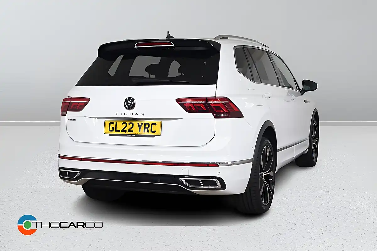 Used 2022 Volkswagen Tiguan Allspace R-Line White - Interior and Exterior details 9