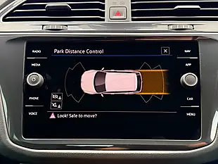 Used 2022 Volkswagen Tiguan Life Blue - Interior and Exterior details 11