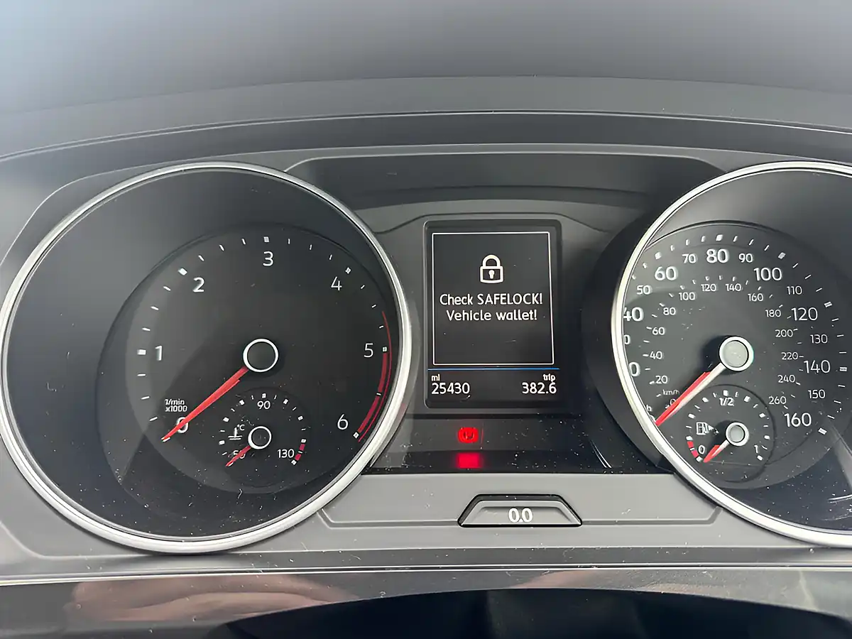 Used 2022 Volkswagen Tiguan Life Grey - Interior and Exterior details 5