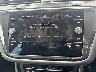 Used 2022 Volkswagen Tiguan Life Grey - Interior and Exterior details 7