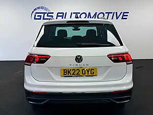 Used 2022 Volkswagen Tiguan Life Pure White - Interior and Exterior details 11