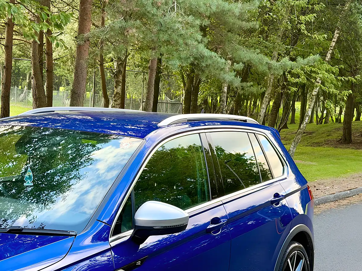 Used 2022 Volkswagen Tiguan R Blue - Interior and Exterior details 14