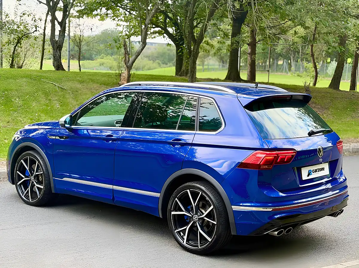 Used 2022 Volkswagen Tiguan R Blue - Interior and Exterior details 7