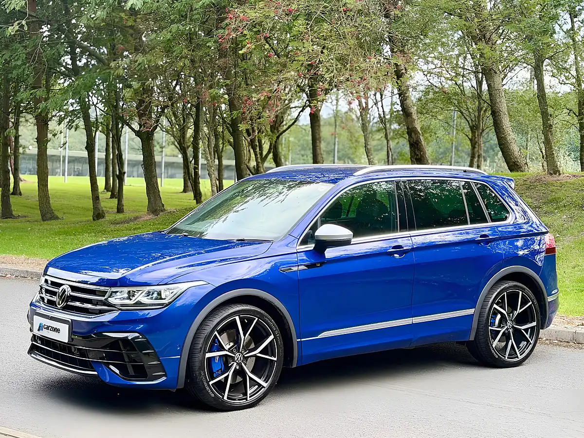Used 2022 Volkswagen Tiguan R Blue - Interior and Exterior details 8