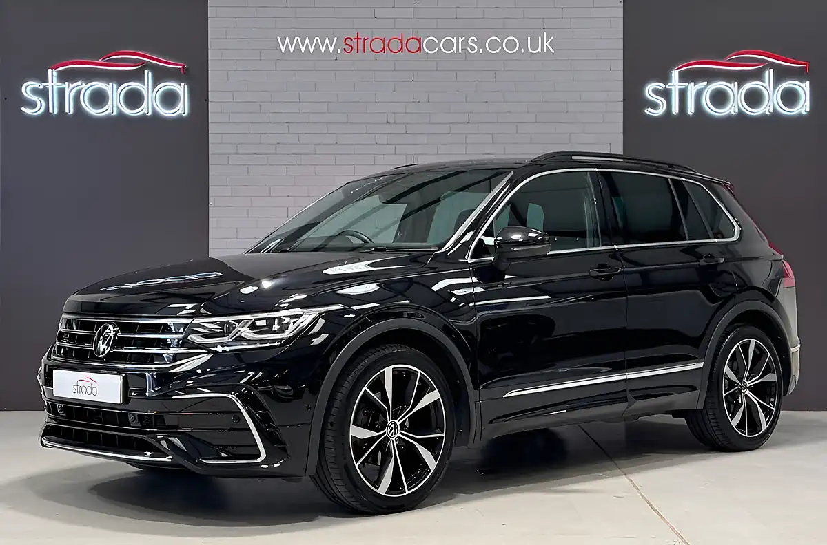 Used 2022 Volkswagen Tiguan R-Line Deep Black - Interior and Exterior details 2