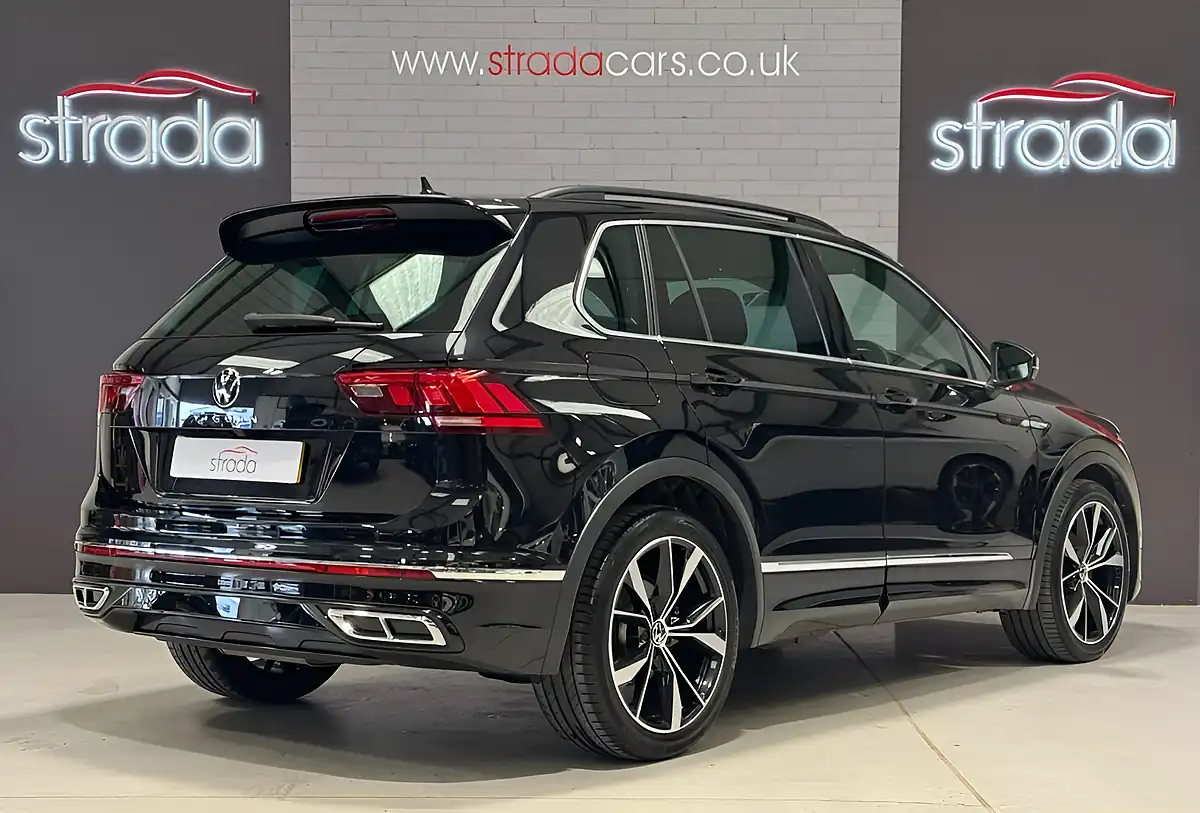 Used 2022 Volkswagen Tiguan R-Line Deep Black - Interior and Exterior details 4