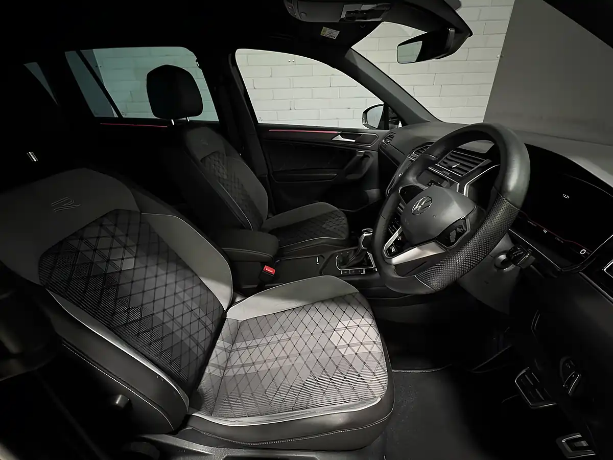Used 2022 Volkswagen Tiguan R-Line Deep Black - Interior and Exterior details 14