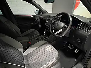 Used 2022 Volkswagen Tiguan R-Line Deep Black - Interior and Exterior details 15
