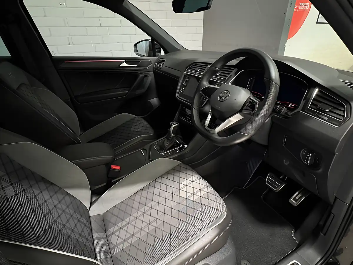 Used 2022 Volkswagen Tiguan R-Line Deep Black - Interior and Exterior details 15