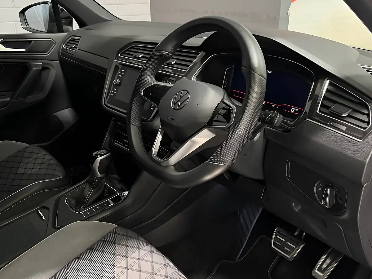 Used 2022 Volkswagen Tiguan R-Line Deep Black - Interior and Exterior details 3