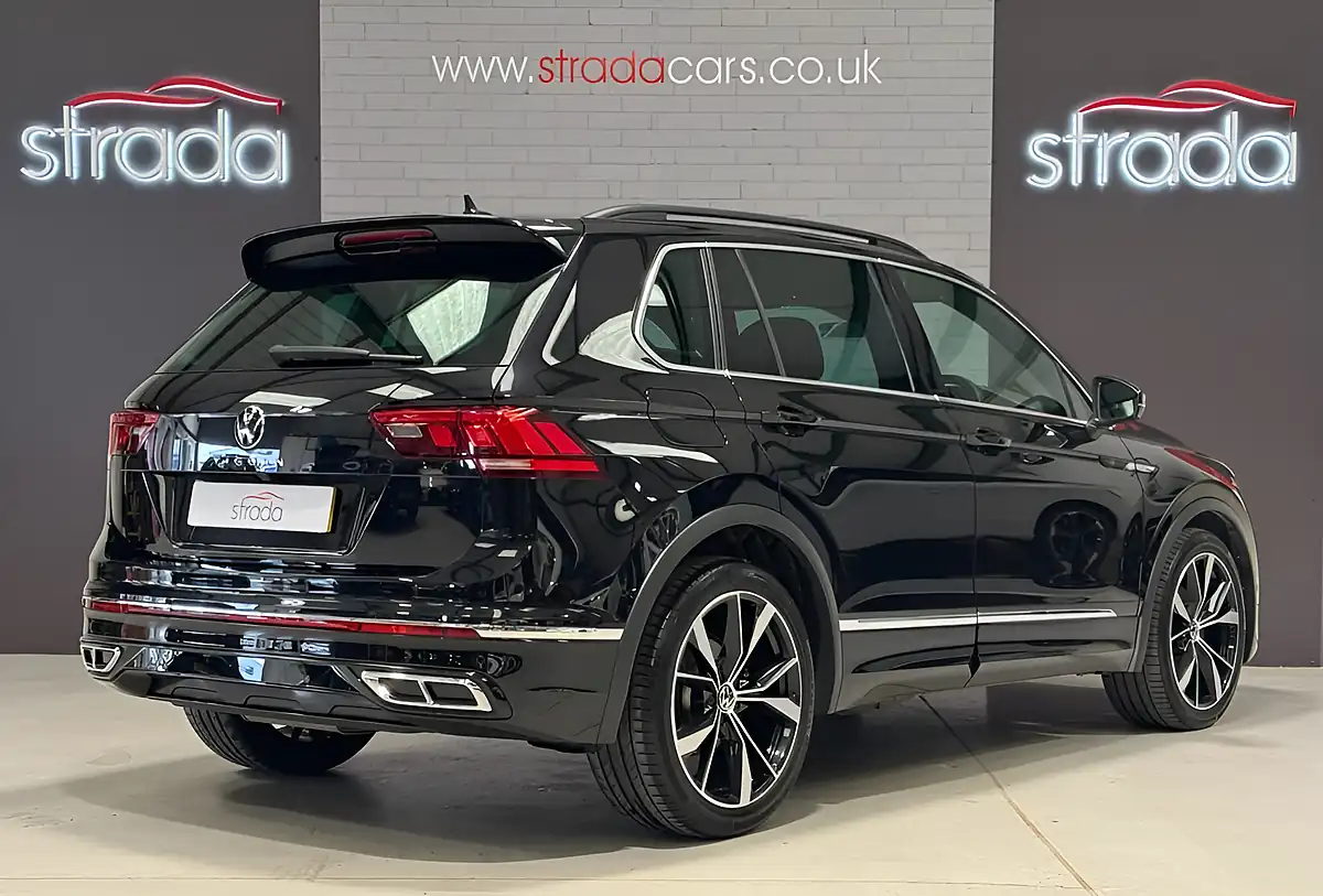 Used 2022 Volkswagen Tiguan R-Line Deep Black - Interior and Exterior details 4