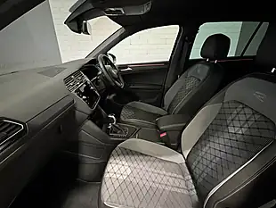 Used 2022 Volkswagen Tiguan R-Line Deep Black - Interior and Exterior details 9