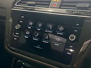Used 2022 Volkswagen Tiguan R-Line Dolphin Grey - Interior and Exterior details 15