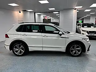 Used 2022 Volkswagen Tiguan R-Line Oryx White - Interior and Exterior details 3