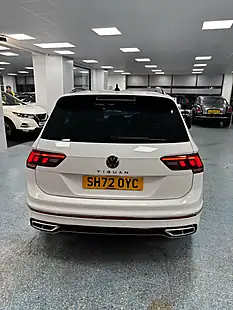 Used 2022 Volkswagen Tiguan R-Line Oryx White - Interior and Exterior details 6