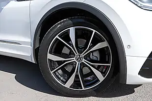 Used 2022 Volkswagen Tiguan R-Line White - Interior and Exterior details 12