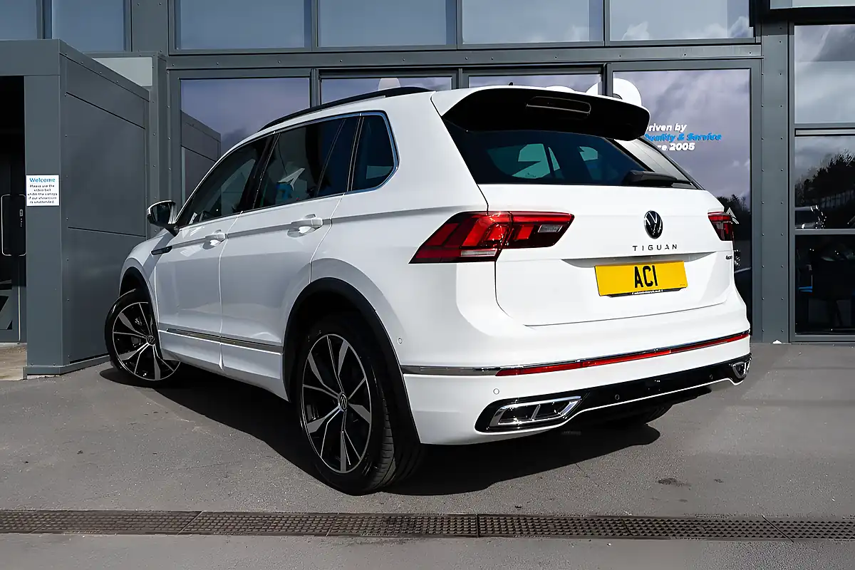 Used 2022 Volkswagen Tiguan R-Line White - Interior and Exterior details 2